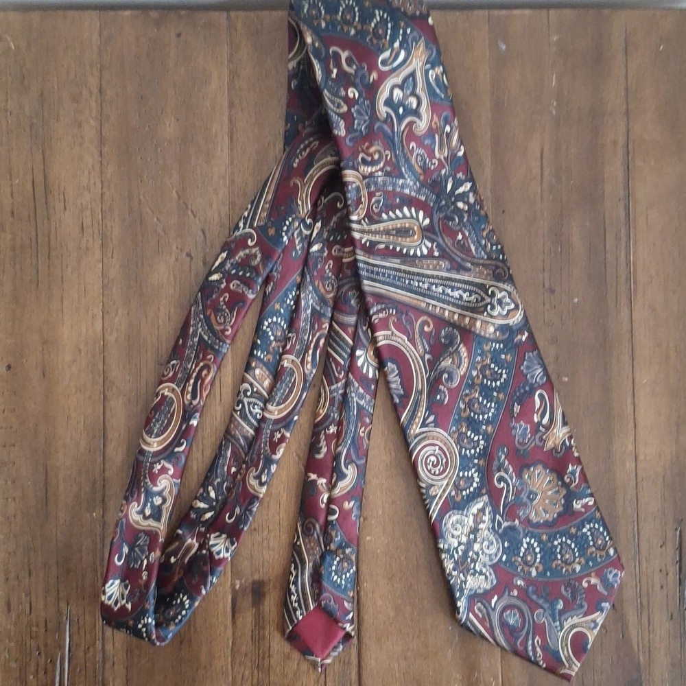 Architect 100% Silk Paisley Necktie Made in Italy | Vintage Burgundy & Blue - Picture 7 of 8